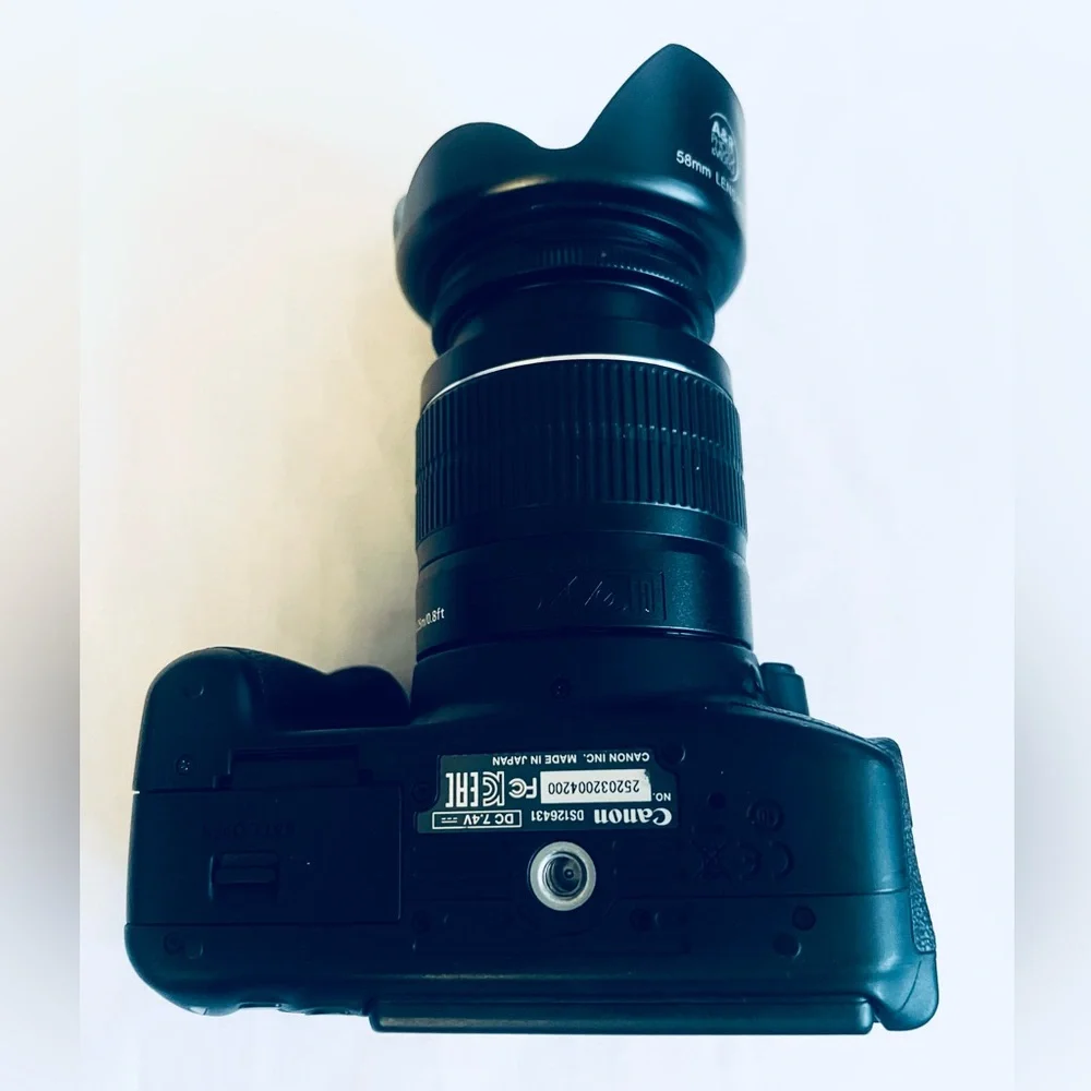 Canon EOS Rebel T5i 18.0MP Digital DSLR Camera Mint Conditions Great Working